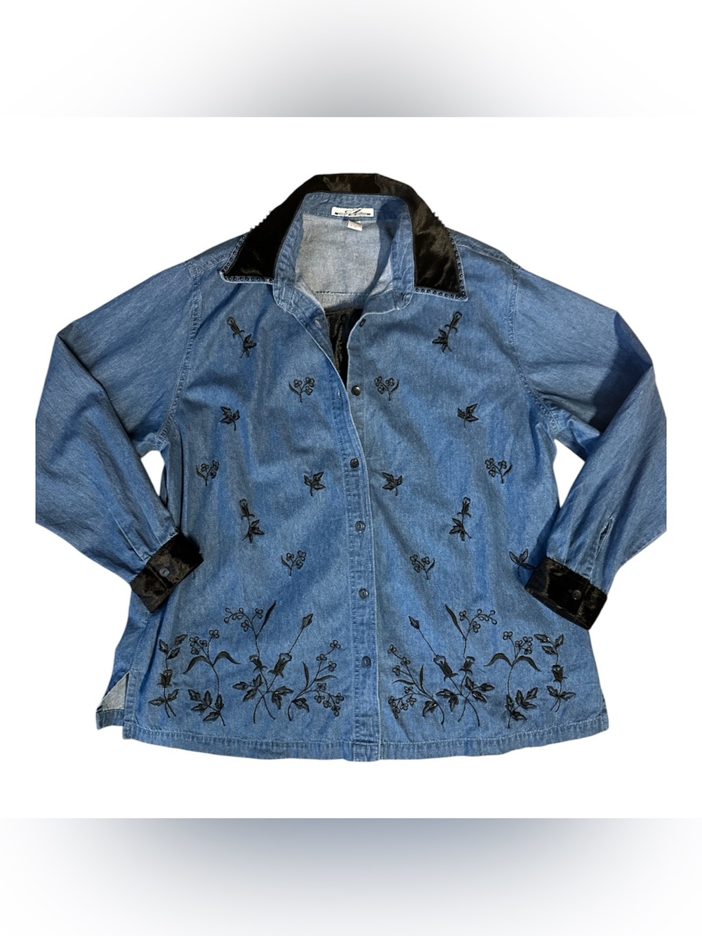 Vintage 90’s Club Z Denim Embroidered Embellished Floral Velvet Trim Shirt.